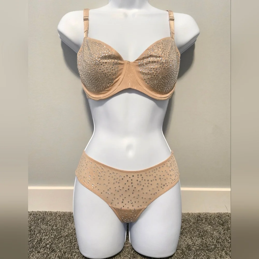 Victoria's Secret Dream Angels Pushup Without Padding Rhinestone Bra, SIZE 34DD - Picture 12 of 12